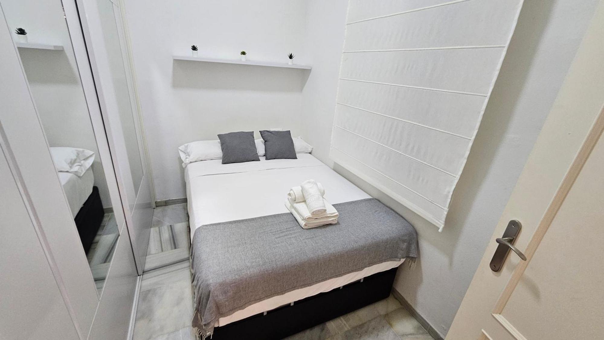 Wish Suite Feria De Sevilla 外观 照片